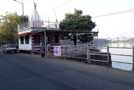 Spacious 2BHK Relaxing Stay Near Lake