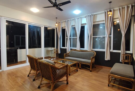 Atiyas Inn Service Apartment Premium Apartment