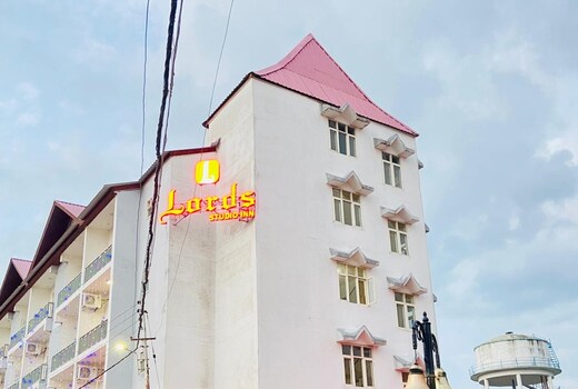 Lords Studio Inn Chintpurni