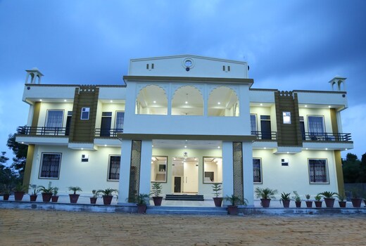 Hotel Green Valley