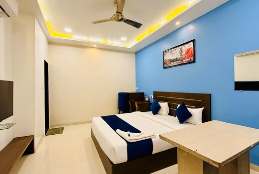Hotel Aarambh