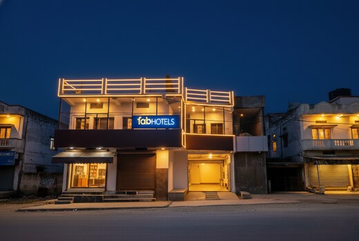 FabHotel Ramendra Palace