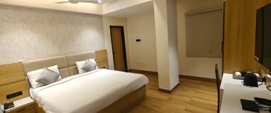 ISHA INN LUXURY ROOMS