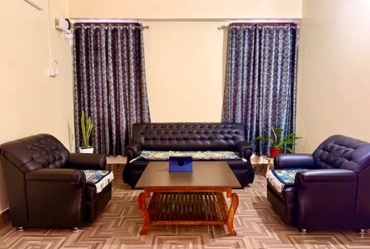 2bhk apt with private Kitchen, Balcony & Parking