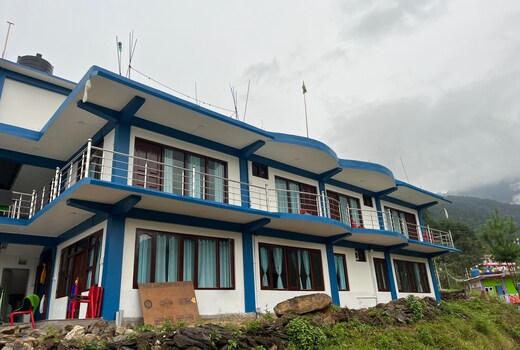 Naku Homes