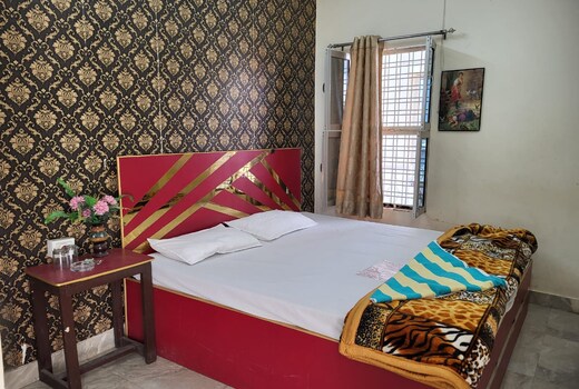 Awadh Kunj Homestay-