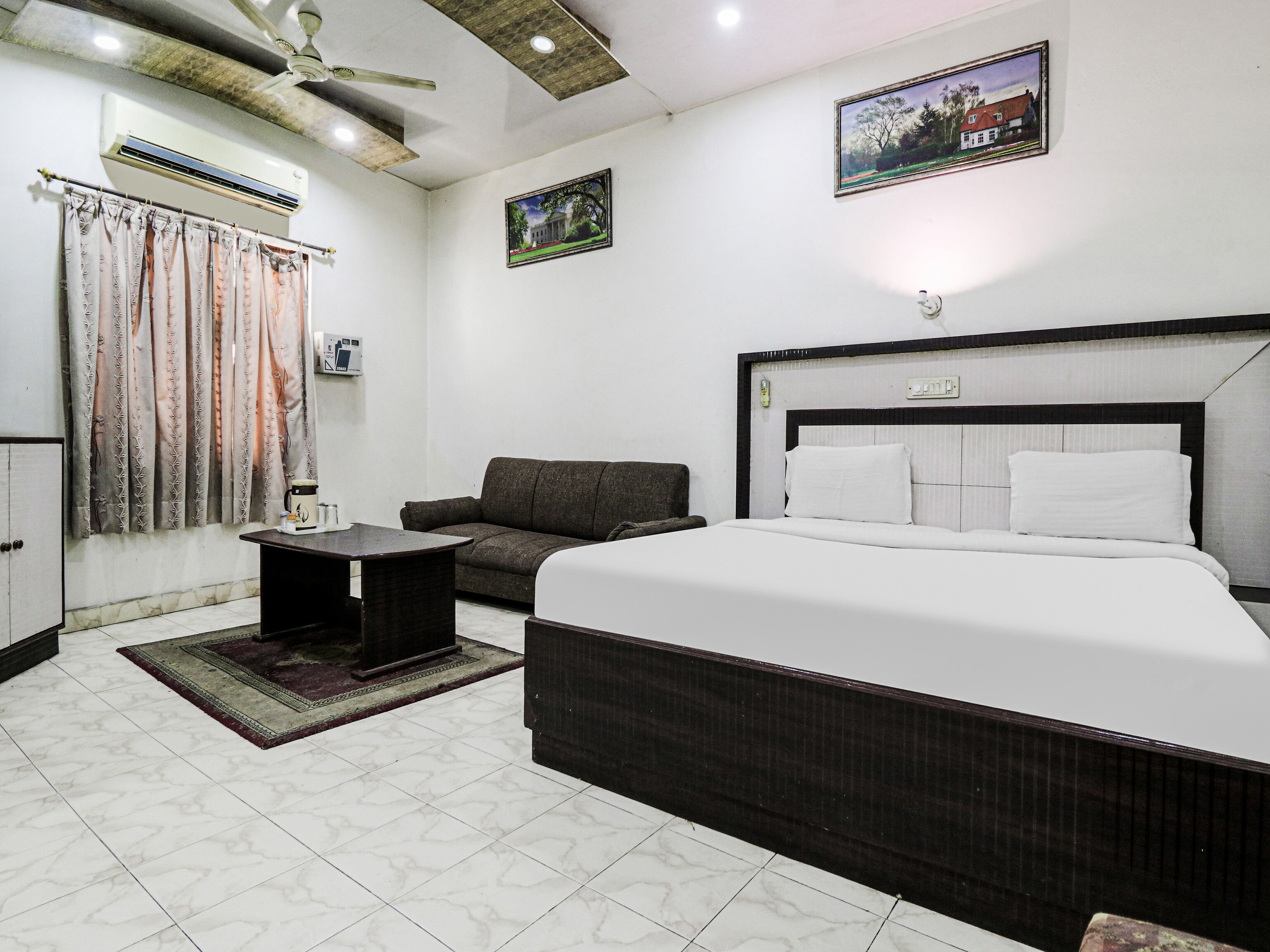 Hotel O Surya