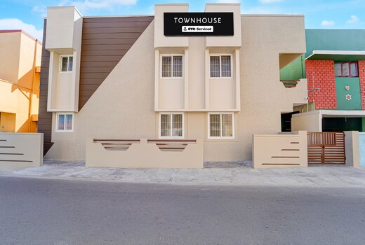 Super Townhouse Saibaba Colony Bus Terminal Formerly S M Residency
