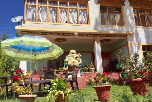 Churpon Home Stay | Rooms & Wi-Fi