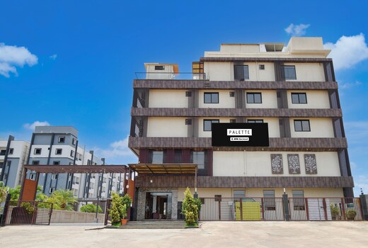Palette Mahbubabad Railway Station Formerly Hotel RC Platinum