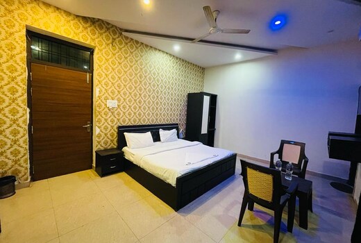 Hotel Royal Inn Lucknow