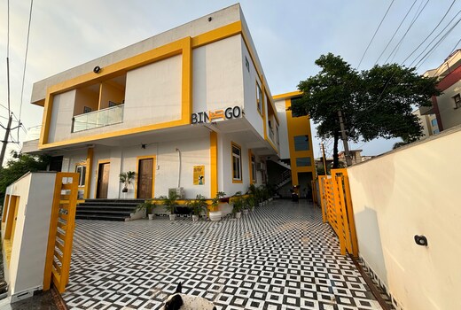 Bingo Service Apartments