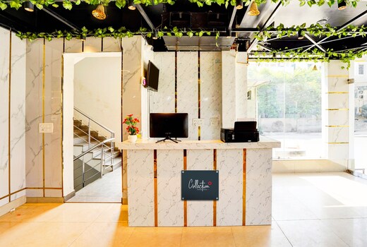 Collection O Apple Tree