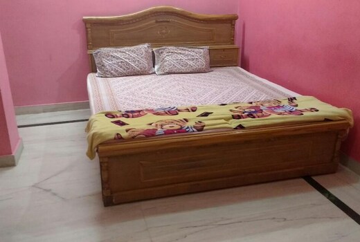 Jaipuriya Guest House (AC Room)