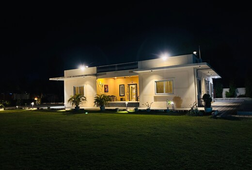Courtyard Villa