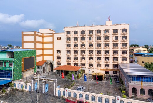 Diamond Palace Lords Plaza
