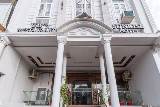 Sunrise Hotel