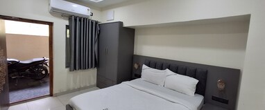 The Embassy Inn
