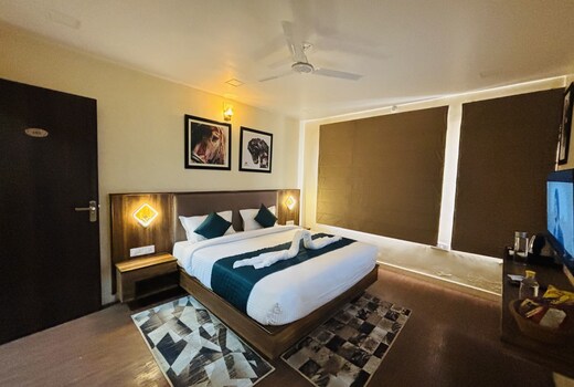 HOTEL POLO AVENUE