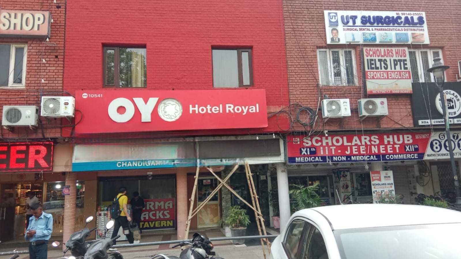Hotel O Royal