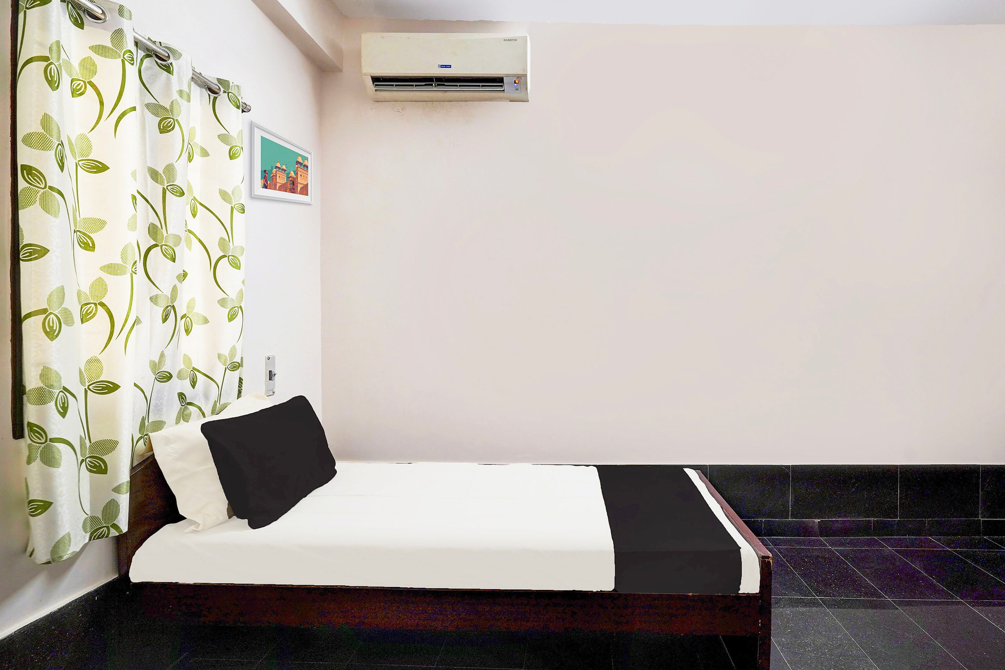 Hotel O SK INN