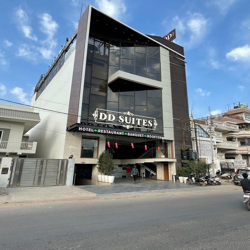 DD SUITES