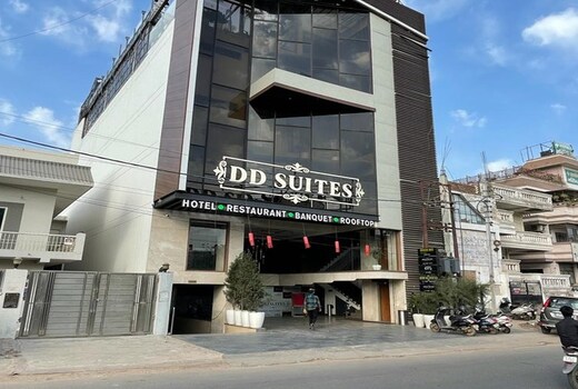 DD SUITES