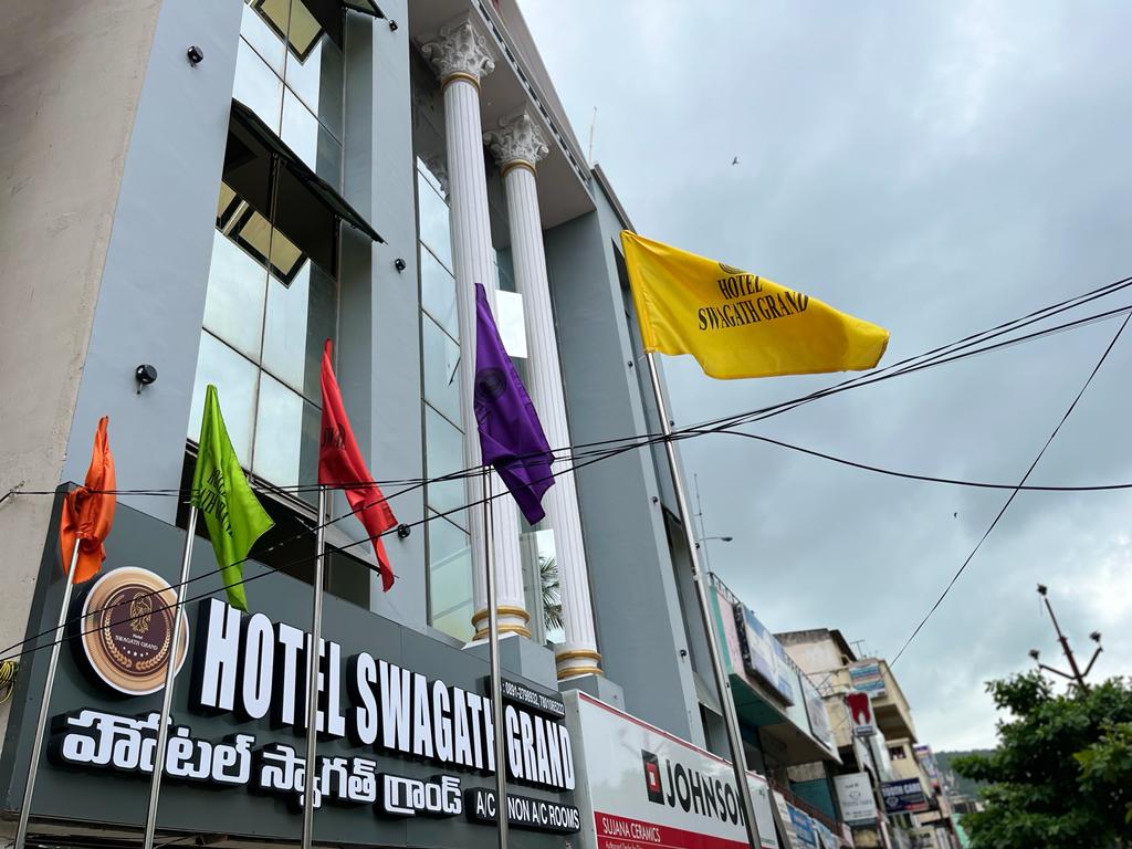 HOTEL SWAGATH GRAND