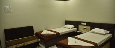 V EXECUTIVE HOTEL