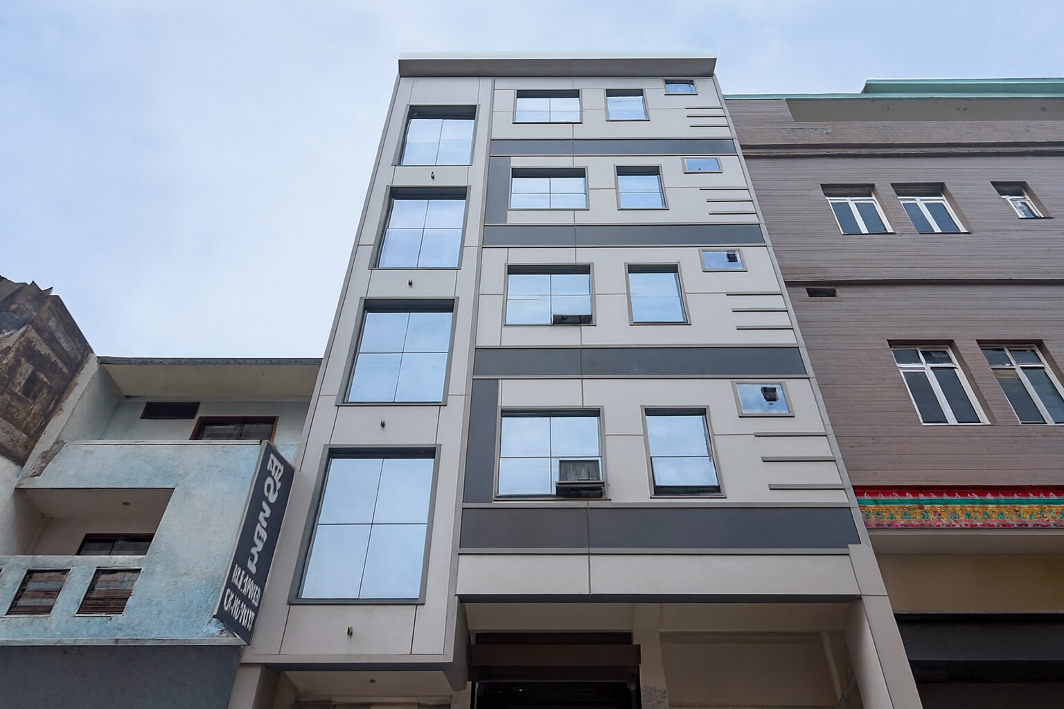 Hotel Silver Palace, Kanpur