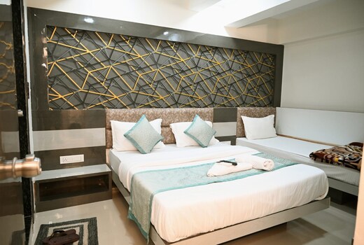 HOTEL MAX VILLA