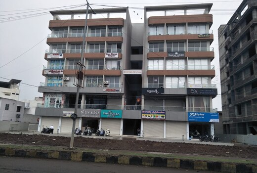 HOTEL 9 HILLS