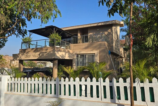 Coco Villa with Private Pool, Karjat