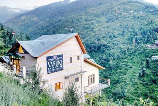 HIMALAYAN HAMLET VASUKI