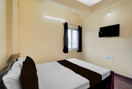 Hotel O M.R ROOMS