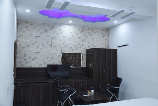 Hotel Relation and Restaurent Royal Chef