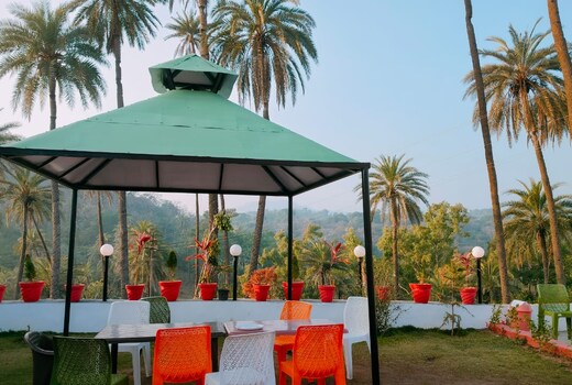 Laxmanji Villa's