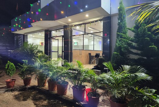 Golden Park Inn (Near Basukinath Temple)