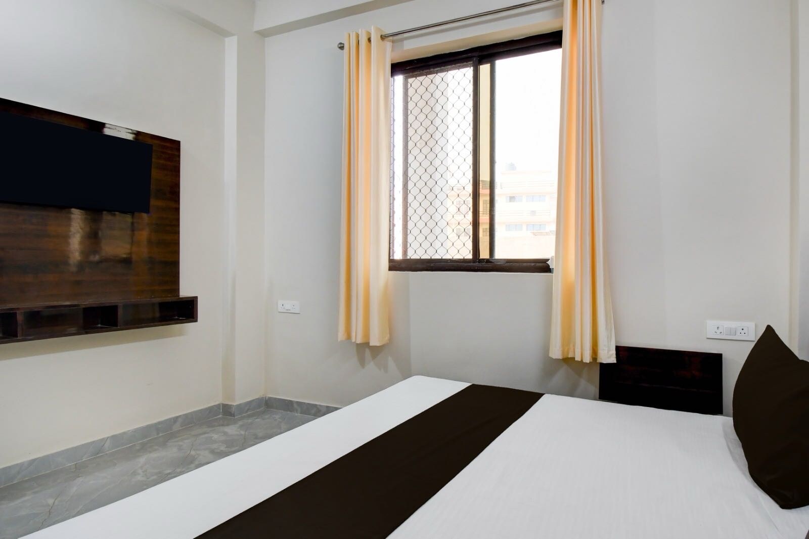 HOTEL O UTKRISHT