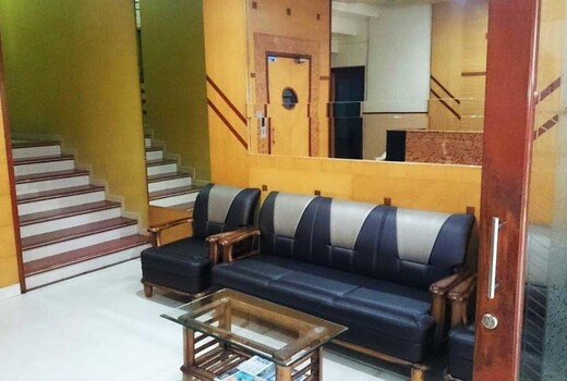 Hotel Radhika