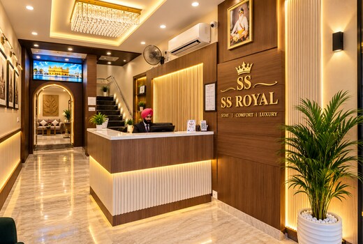 Hotel SS Royal