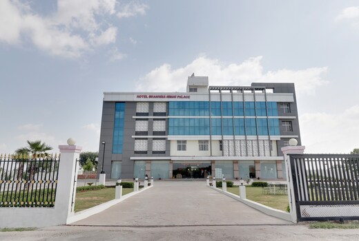 HOTEL BHANWAR SINGH PALACE