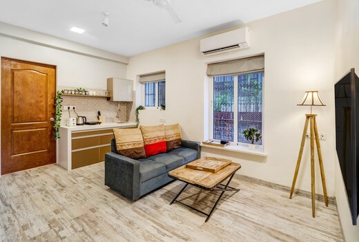 Cleo 1BHK Khar W