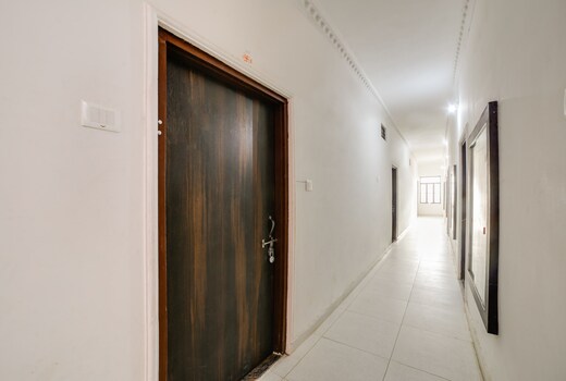 Hotel O Aarti Place