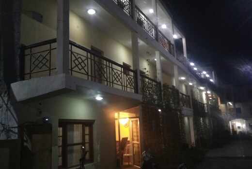 Hotel Hills View