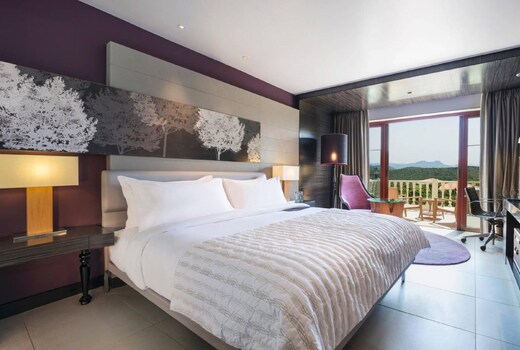 Le Meridien Mahabaleshwar Resort and Spa