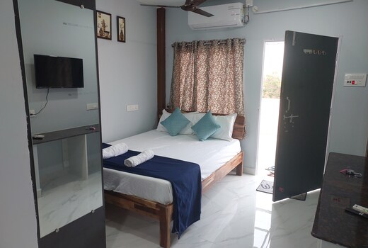 Deccan Stay Studio Flat Connected to Airport