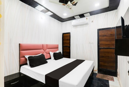 Hotel O by OYO S.S tower