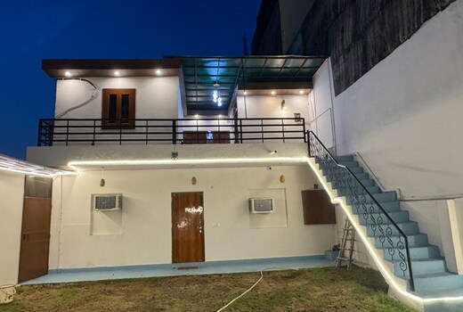 JJ Resiidency Cozy Rooms Perfect Getaway
