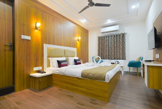 Aceotel Resort Seventh Cloud, Indore